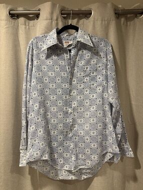 Light Blue Geometric Print Button-Down Shirt